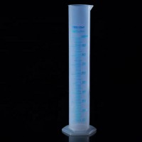 Labs 1000ml Plastic Graduated Measuring Cylinder